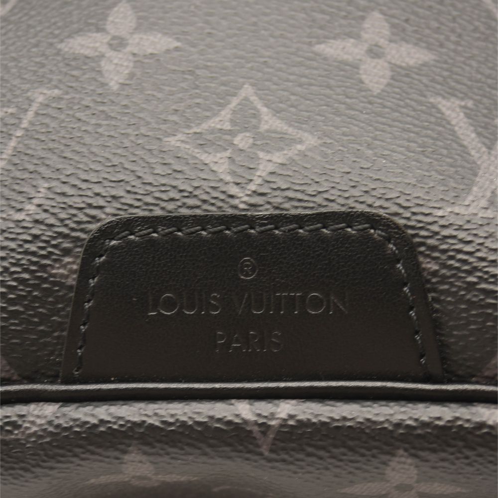 LOUIS VUITTON Monogram Eclipse Discovery Bumbag