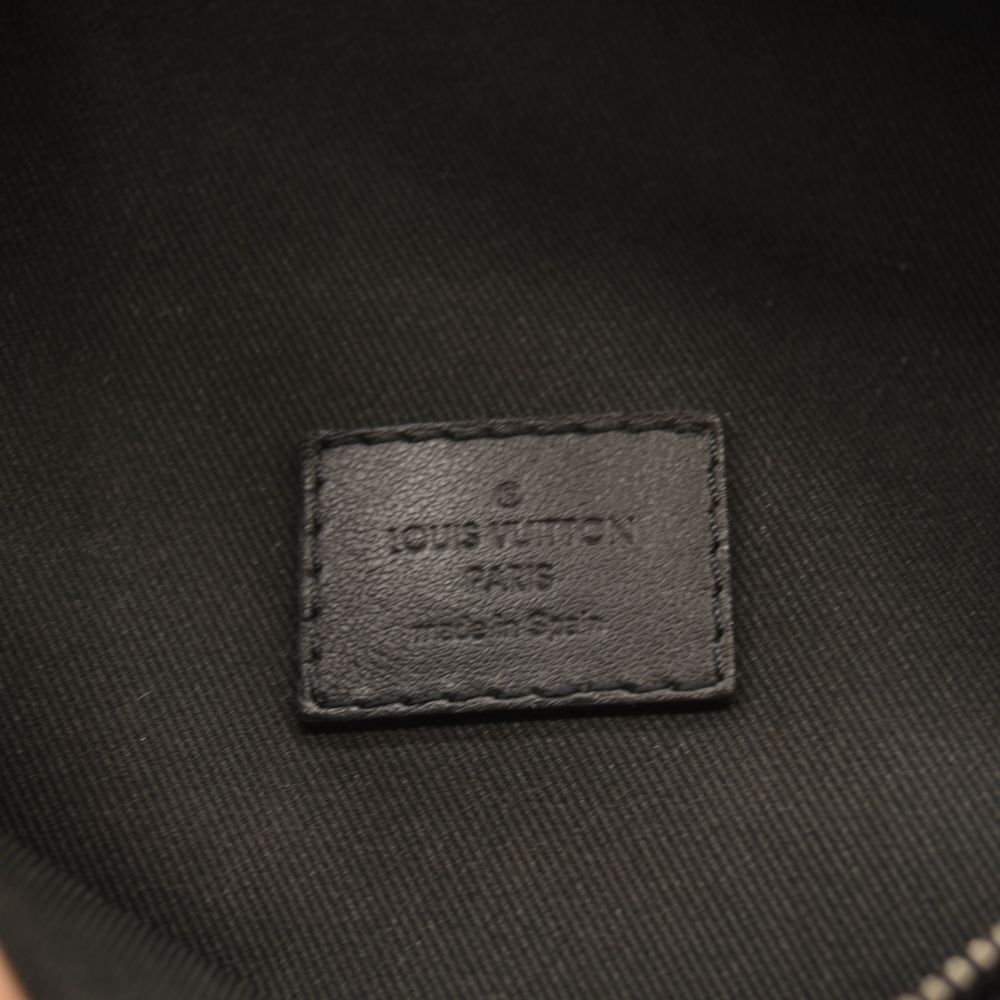 LOUIS VUITTON Monogram Eclipse Discovery Bumbag