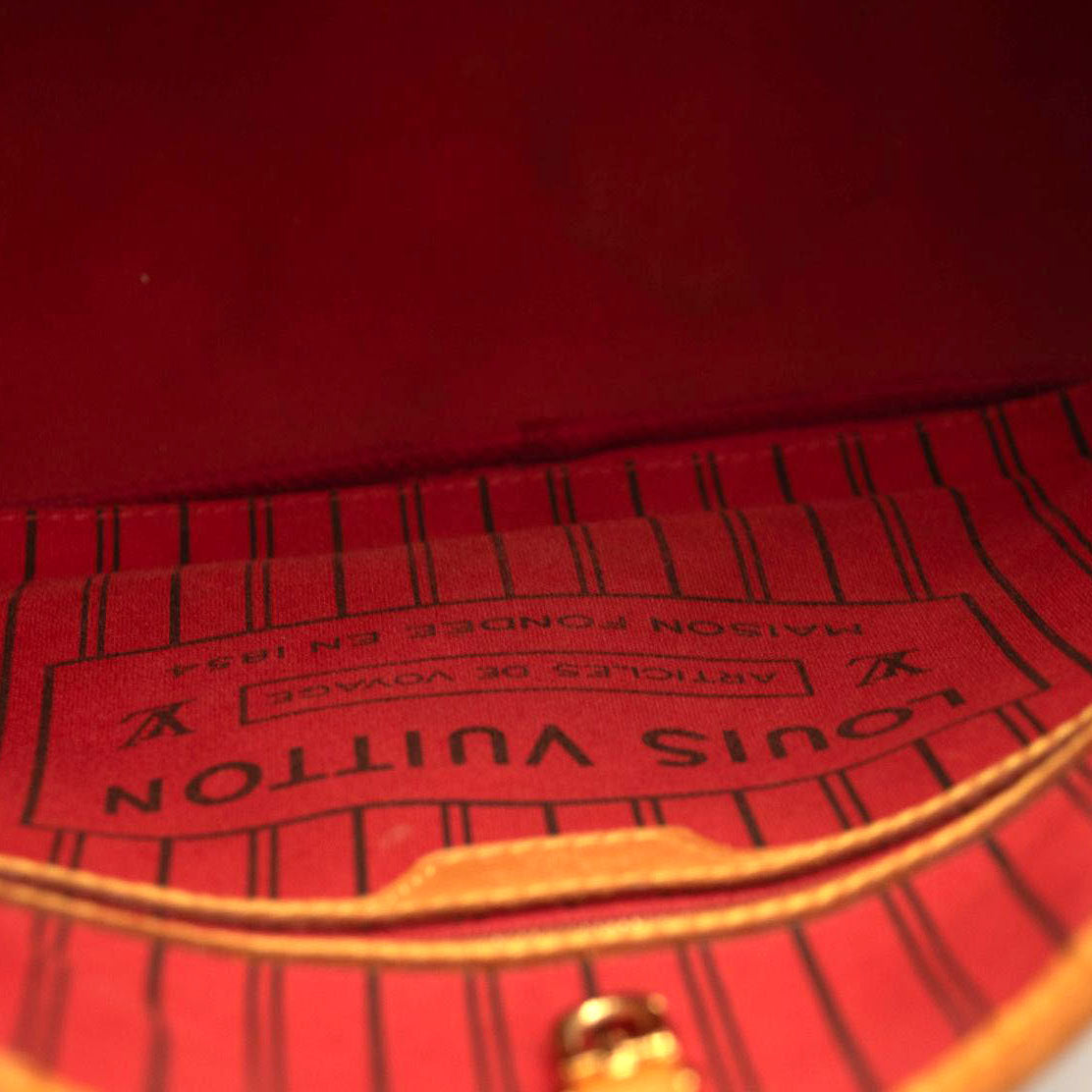 LOUIS VUITTON Monogram Neverfull MM Cherry Cerise