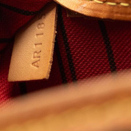 LOUIS VUITTON Monogram Neverfull MM Cherry Cerise