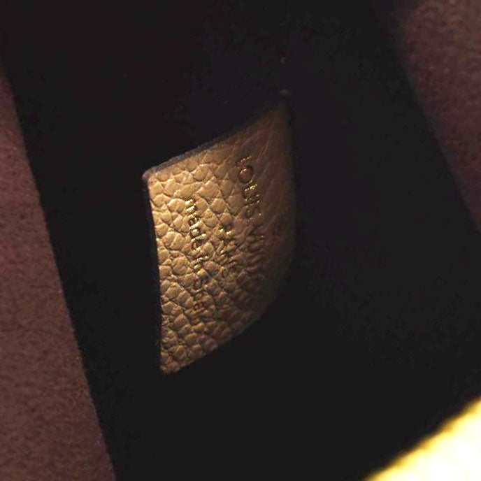 LOUIS VUITTON Empreinte Monogram Giant Neverfull MM Pochette Tourterelle