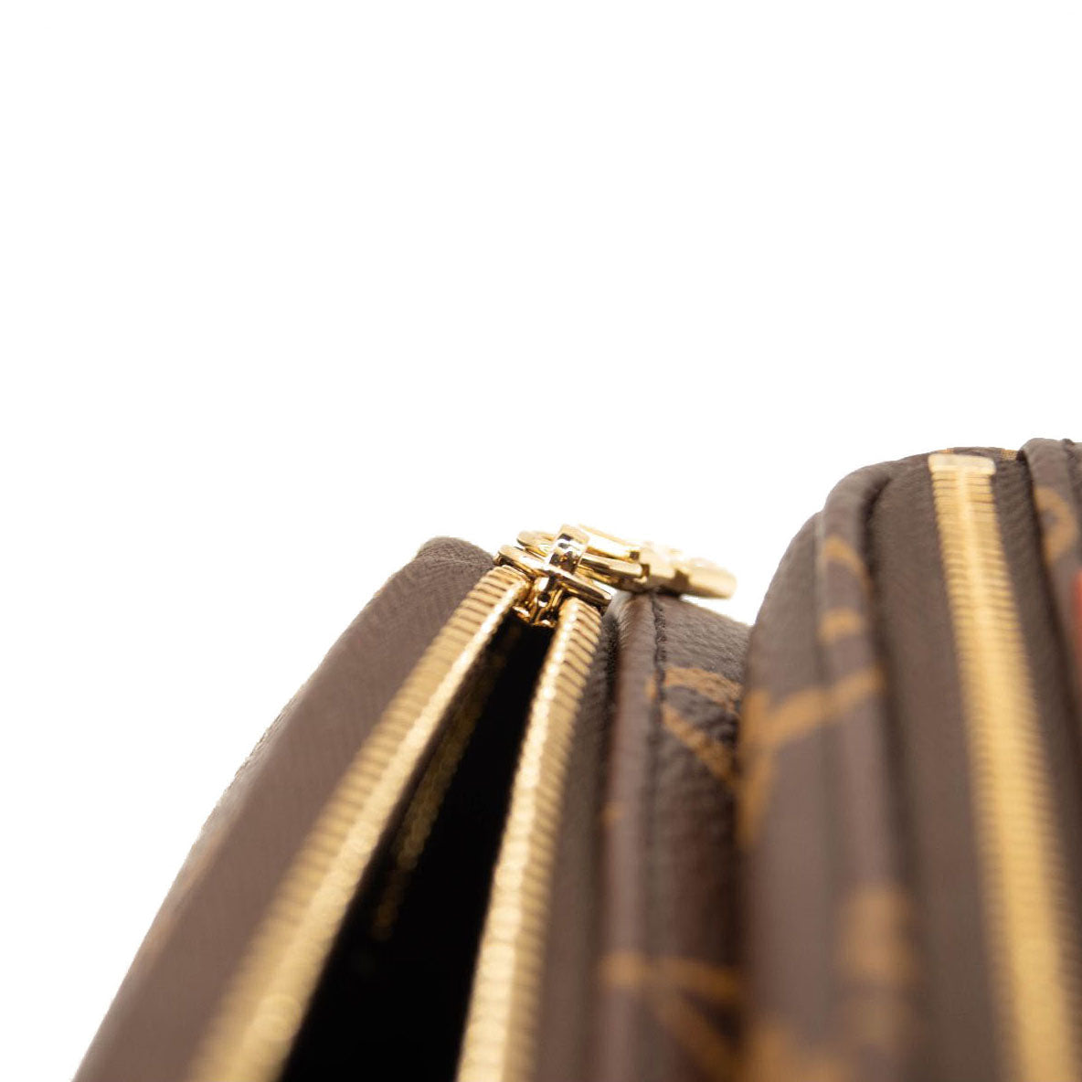 NEW LOUIS VUITTON Monogram Mini Bumbag