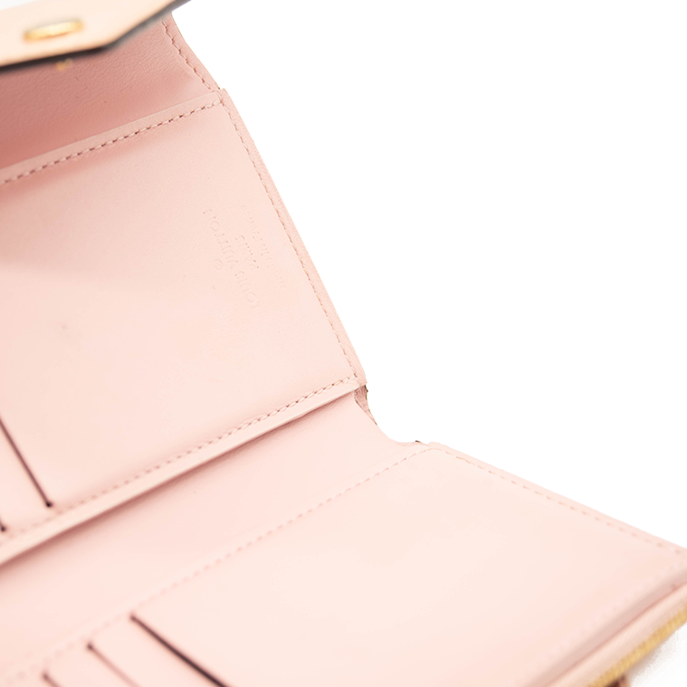LOUIS VUITTON Vernis Victorine Compact Wallet Rose Ballerine