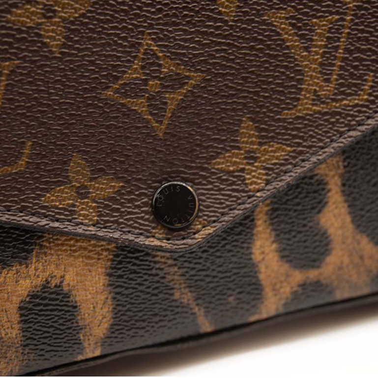 LOUIS VUITTON Monogram Animal Print Pochette Felicie Chain Wallet