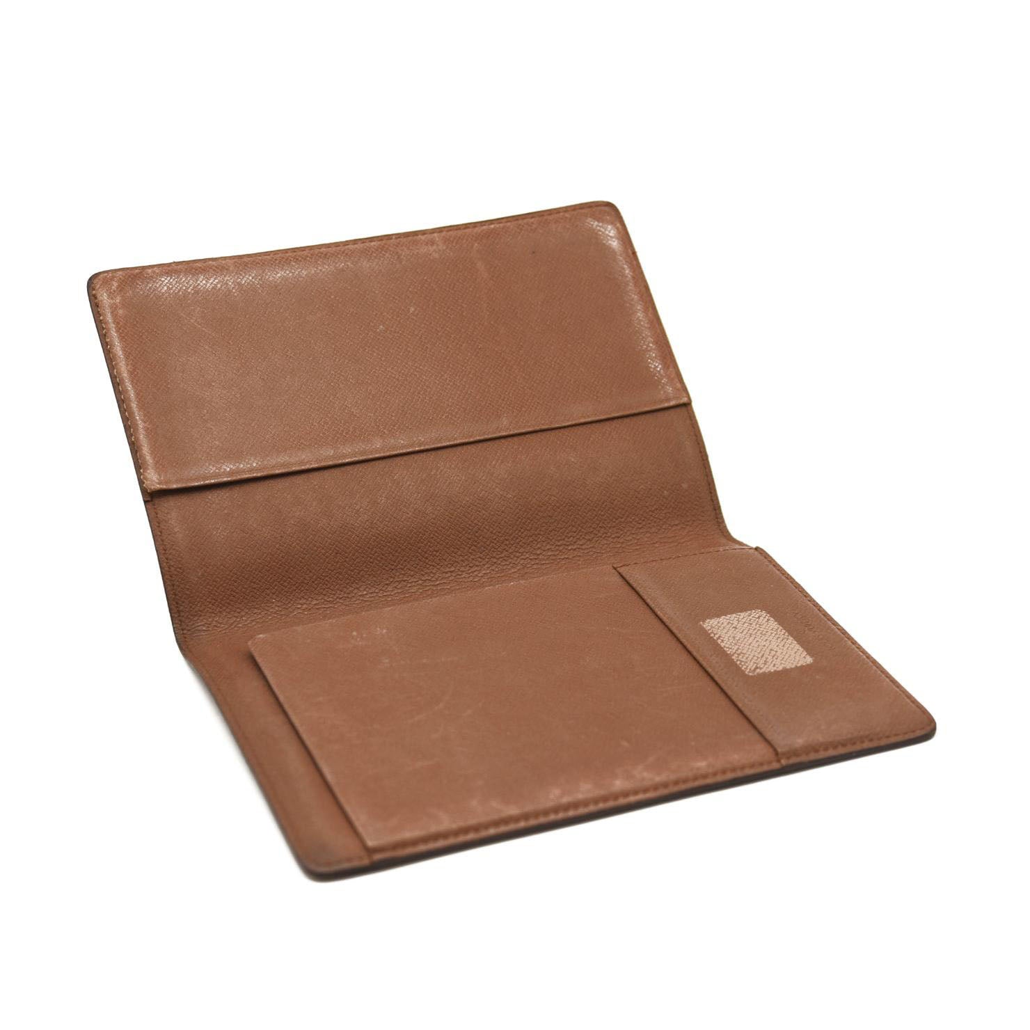 LOUIS VUITTON Monogram Passport Cover