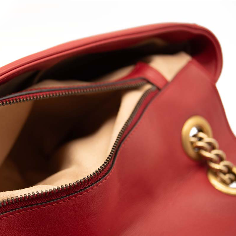 GUCCI Calfskin Matelasse Medium GG Marmont Shoulder Bag Hibiscus Red