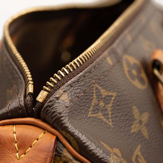 LOUIS VUITTON Monogram Speedy 35