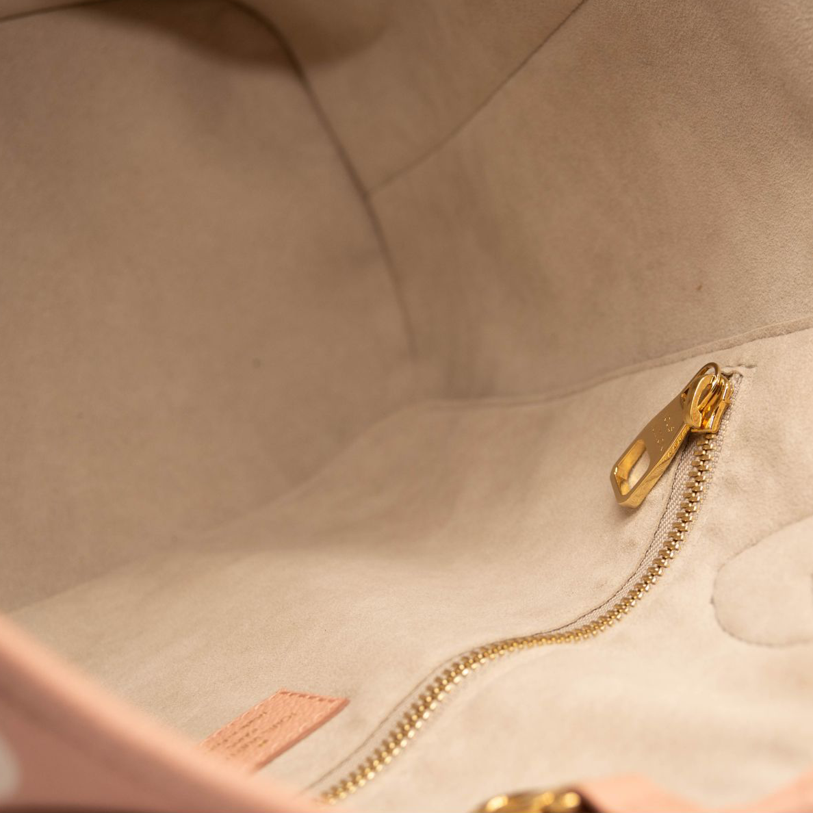 Louis Vuitton Empreinte Monogram Giant Neverfull MM Trianon Pink Cream