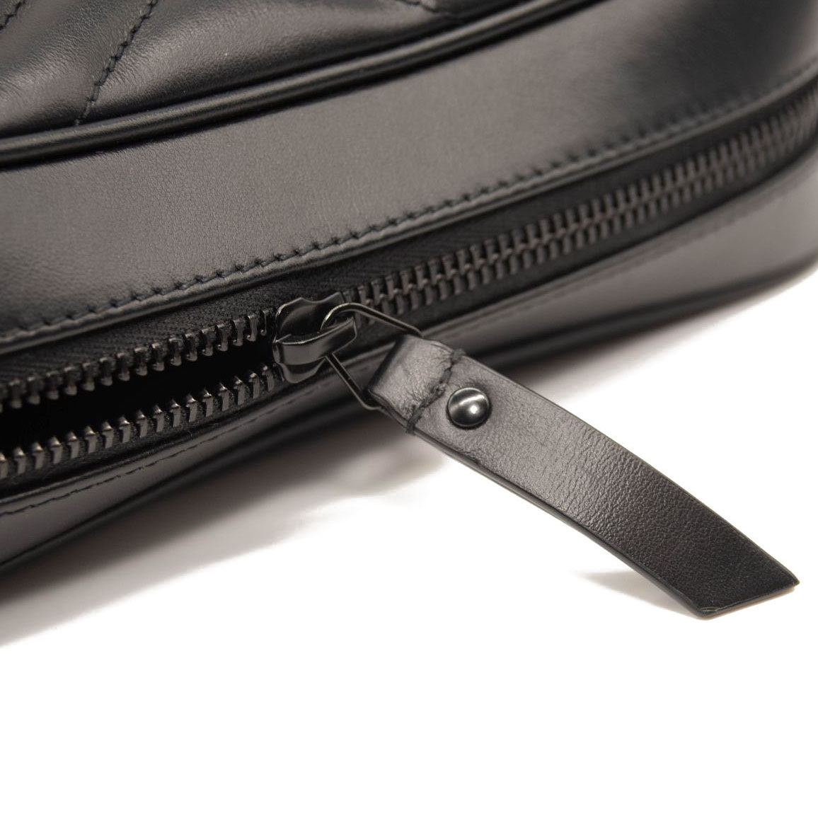 NEW SAINT LAURENT Calfskin Matelasse Monogram Monochrome Lou Camera Bag Black Noir