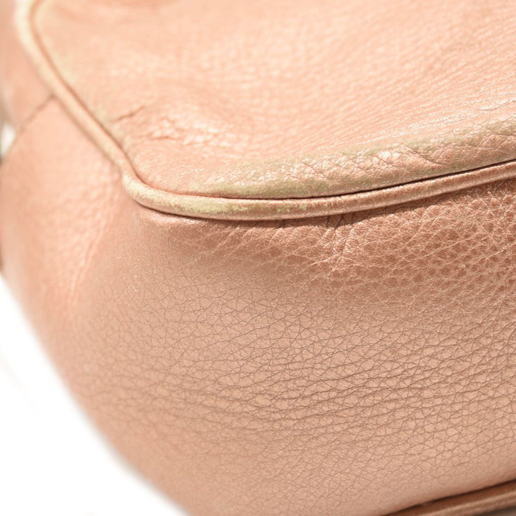 GUCCI Metallic Pebbled Calfskin Small Soho Disco Bag Pink Rose Gold