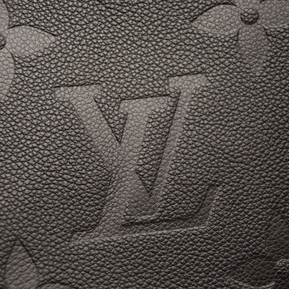 USED LOUIS VUITTON Empreinte Monogram Giant Neverfull MM Black Microchipped