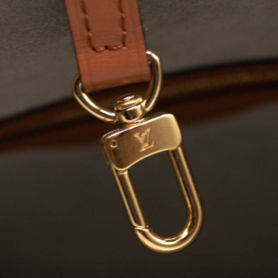 Louis Vuitton LV Garden Metallic Monogram Neverfull MM – Madison Avenue  Couture