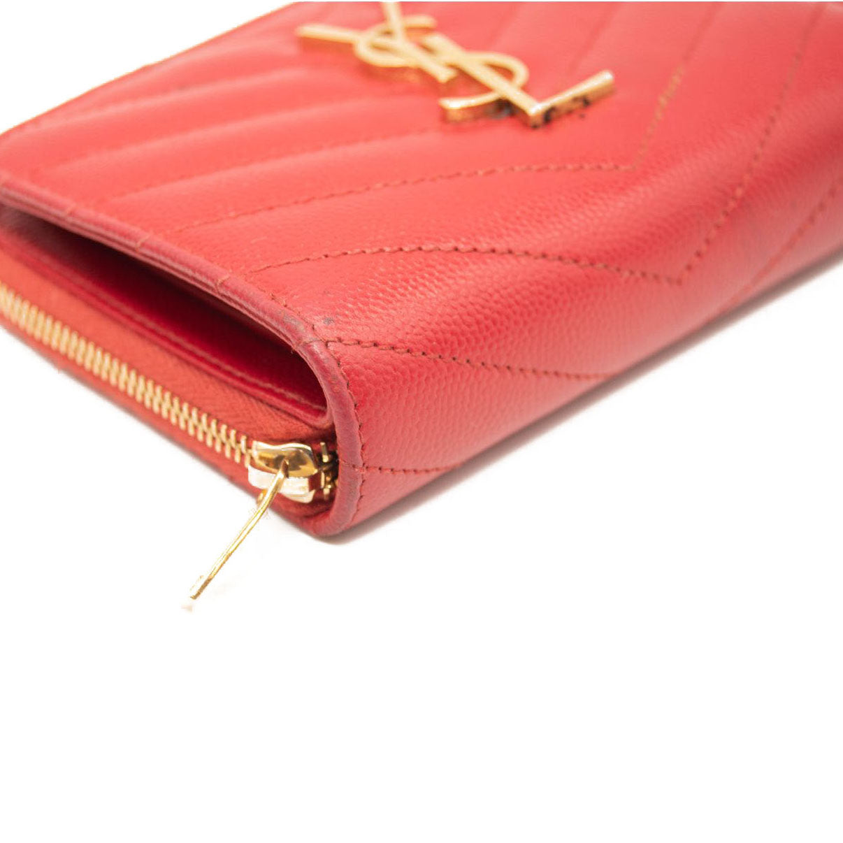 Saint Laurent Grain De Poudre Matelasse Chevron Monogram Compact Zip Around Wallet