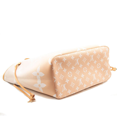 LOUIS VUITTON Monogram Giant By The Pool Neverfull MM Brume 1233477