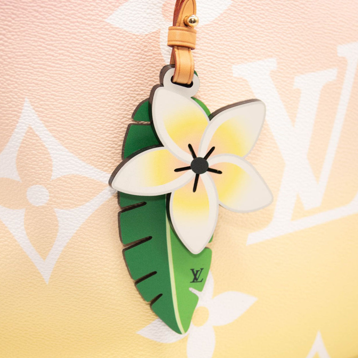 Louis Vuitton Monogram Giant By The Pool Neverfull MM Light Pink