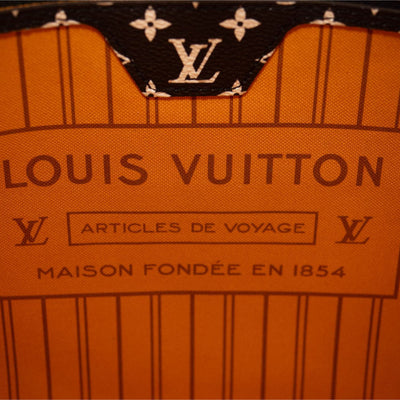 Louis Vuitton Monogram Giant Jungle Neverfull MM Black
