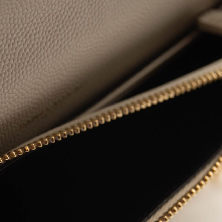 NEW SAINT LAURENT Grain De Poudre Matelasse Chevron Cassandre Envelope Chain Wallet Nude Powder