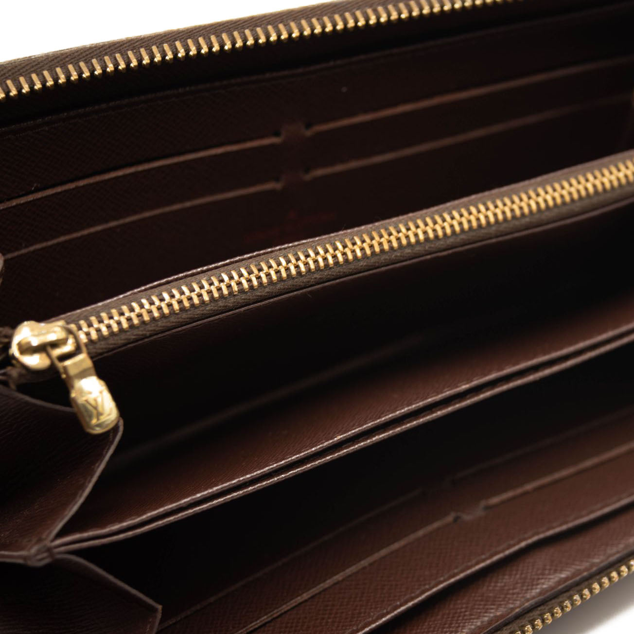 LOUIS VUITTON Damier Ebene Zippy Wallet CA2037