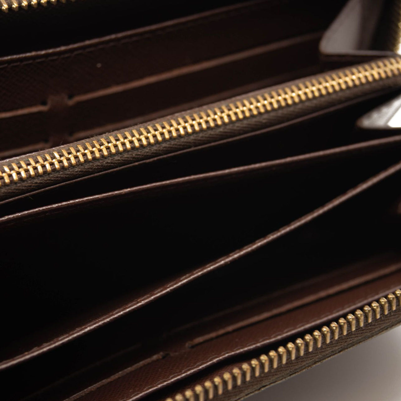 LOUIS VUITTON Damier Ebene Zippy Wallet CA2037