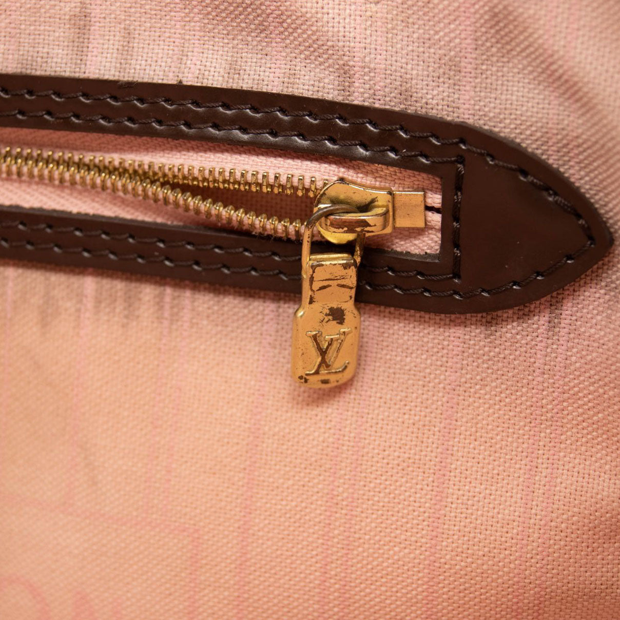 LOUIS VUITTON Damier Ebene Neo Neverfull MM Rose Ballerine