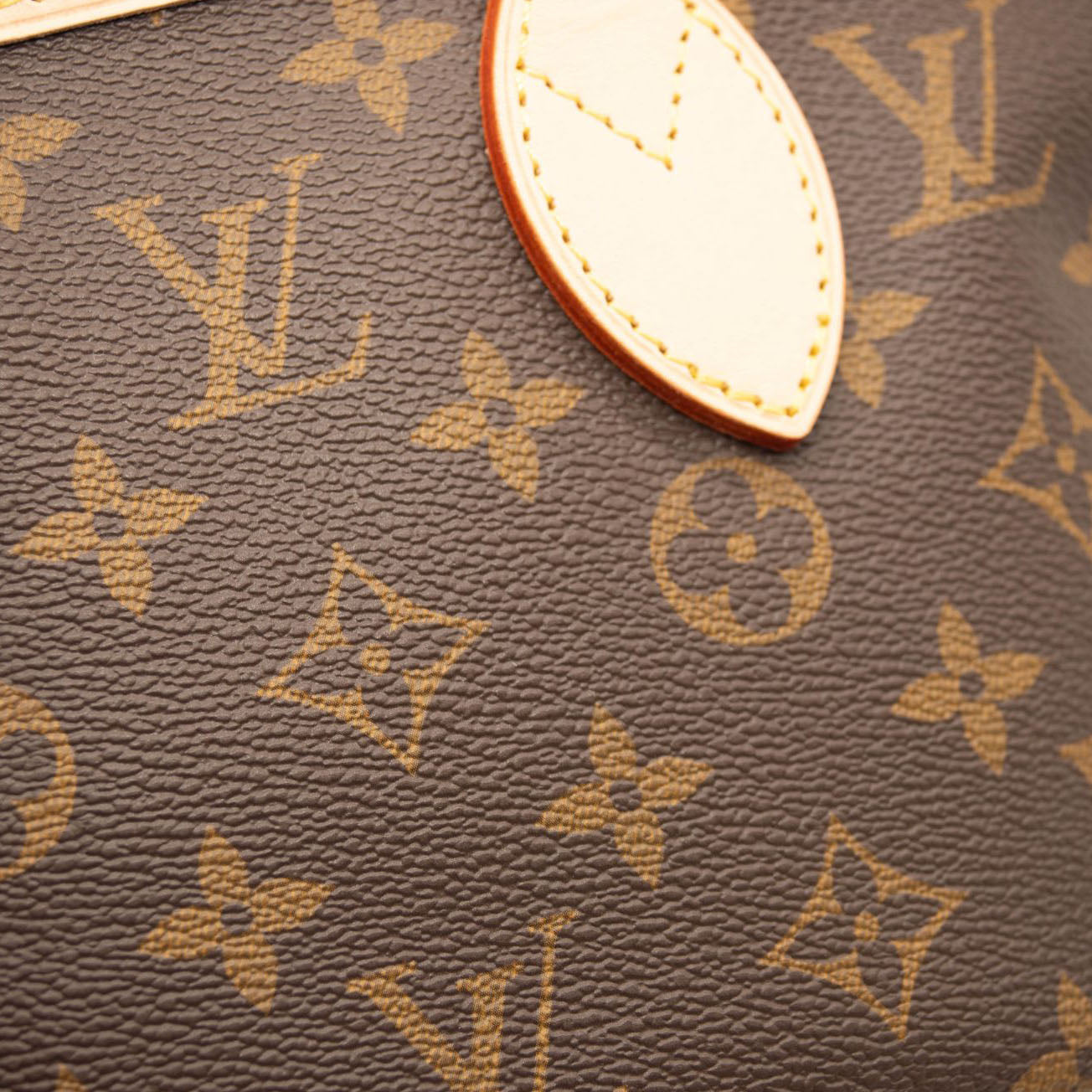 The NEW Louis Vuitton Neverfull BB - small bag at a big price