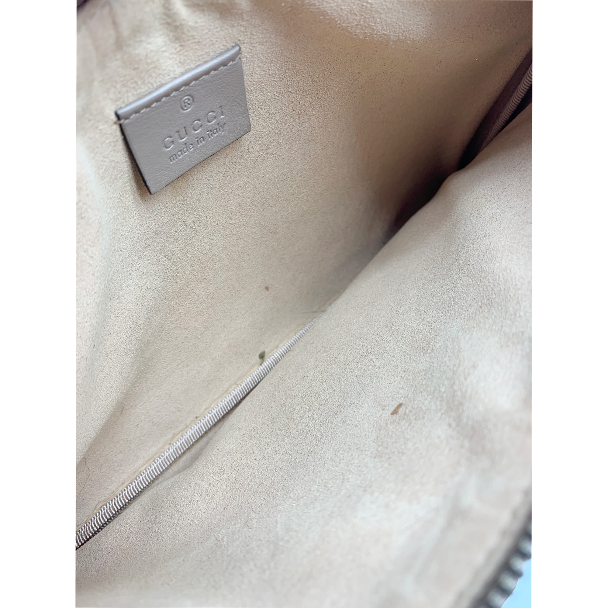 Gucci Marmont Gg Chain Matelasse Quilted Detachable Pouch Beige Leather