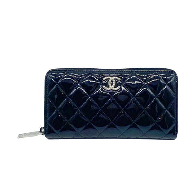 CHANEL BLACK PATENT LEATHER QUILTED ZIP AROUND COIN PURSE