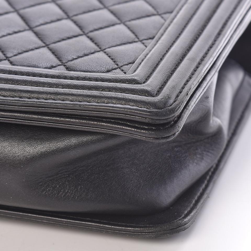 Chanel Boy Quilted New Medium Flap Black Lambskin Leather Cross Body Bag