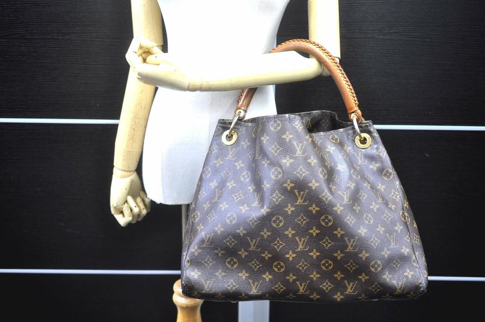 Louis Vuitton Artsy Mm Brown Monogram Canvas Hobo Bag