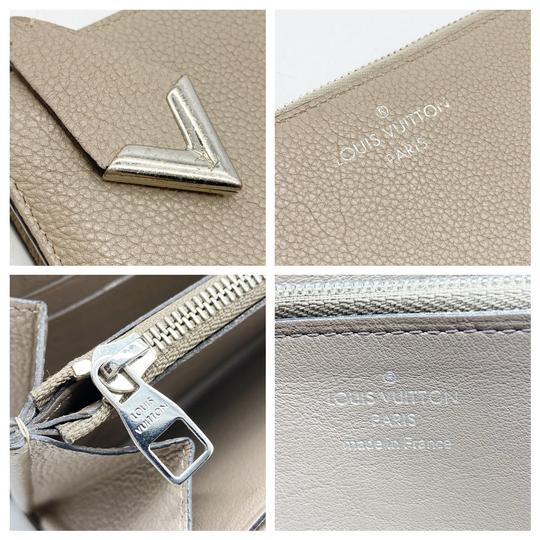 Louis Vuitton Grey Galet Veau Cachemire Leather Comete Wallet
