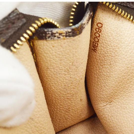 Louis Vuitton Monogram Toiletry 15 Brown Coated Canvas Clutch
