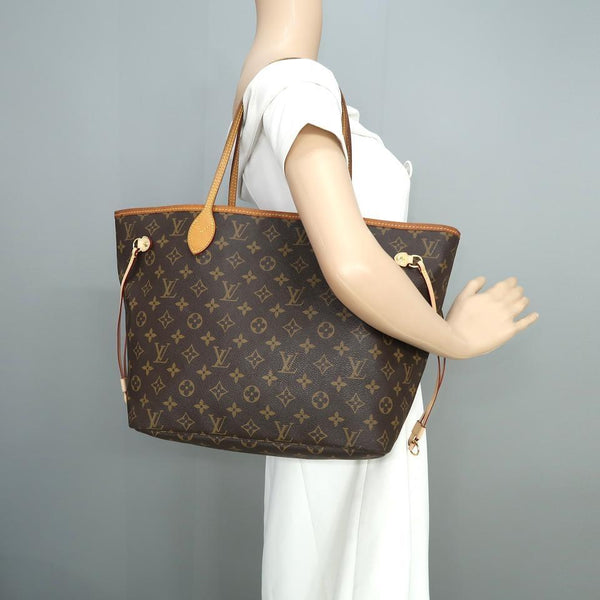 Louis Vuitton, Bags, Pink Insidelouis Vuitton Monogram Neverfull Pm  Pivoine