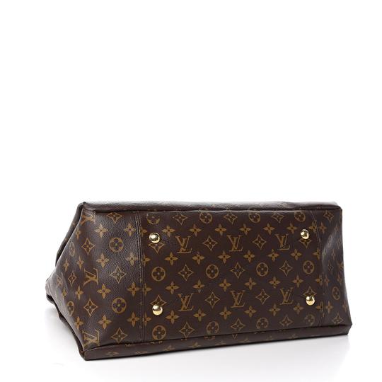 Louis Vuitton Artsy Monogram Mm Brown Canvas Tote