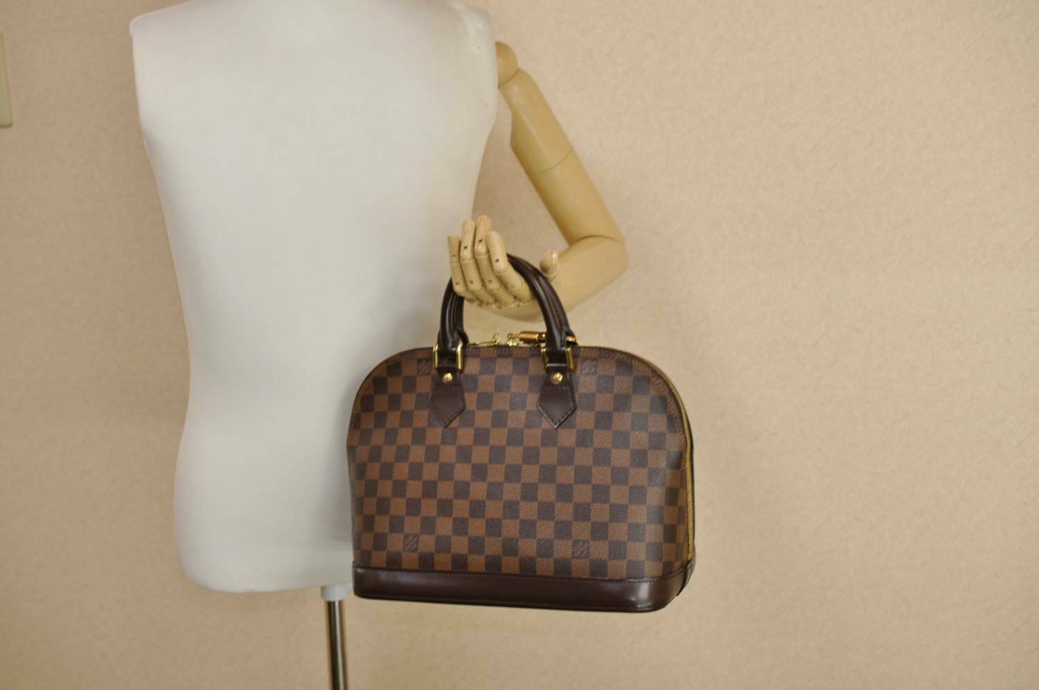 LOUIS VUITTON Damier Ebene Alma Hand Bag N51131