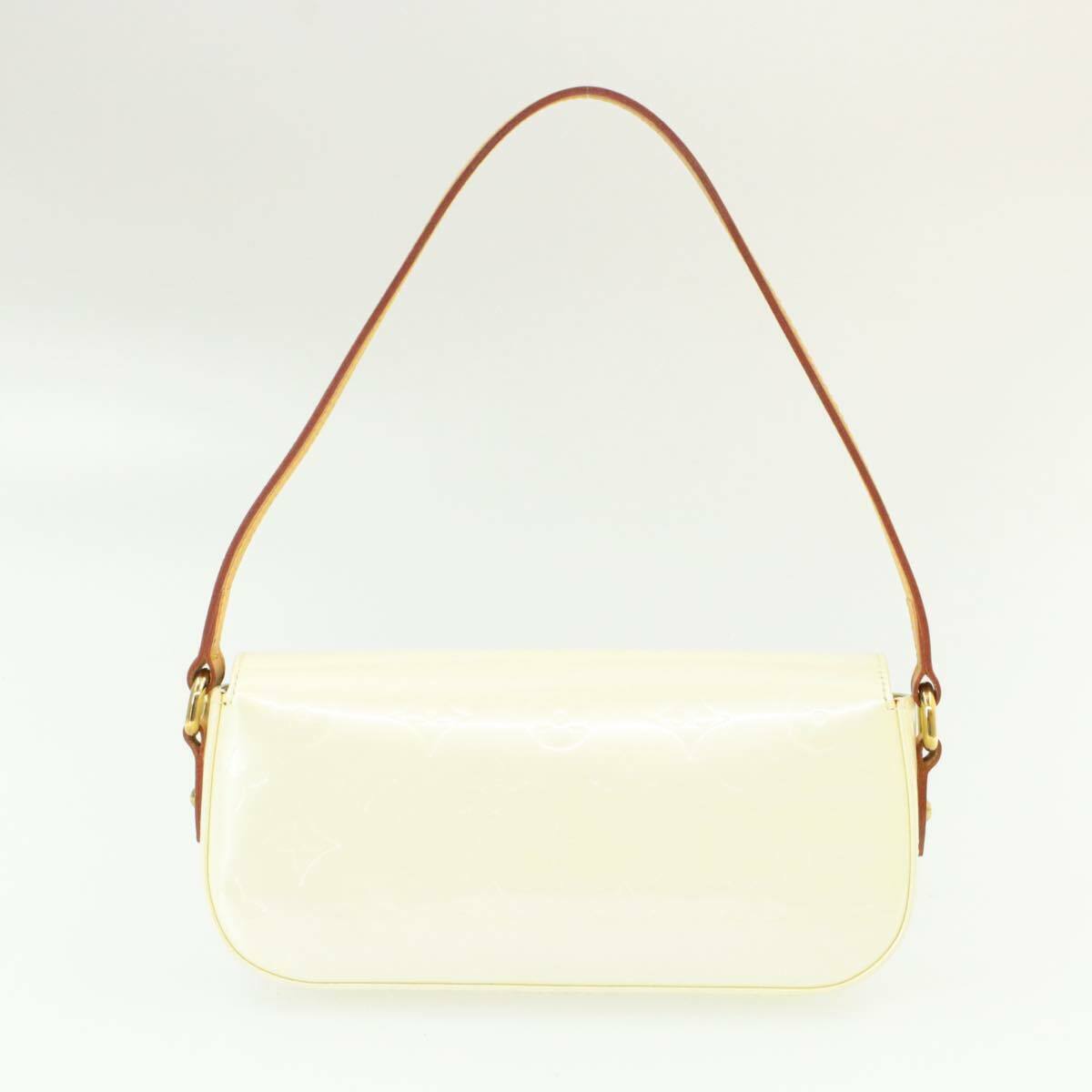 LOUIS VUITTON Vernis Malibu Street Perle Hand Pouch M91507