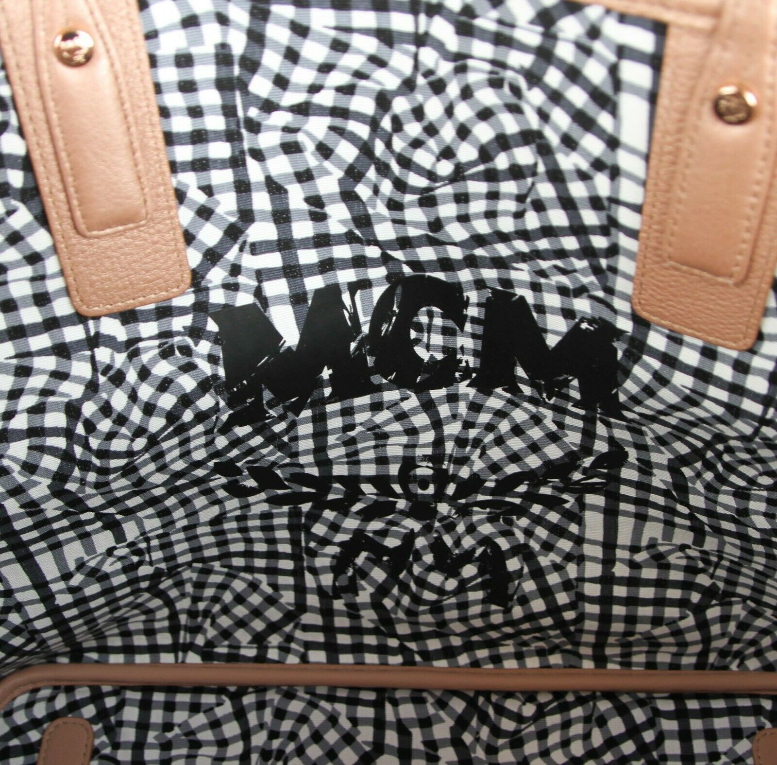 MCM Medium Liz Reversible Diamond Visetos Metallic Champagne Gold Tote with Pouch