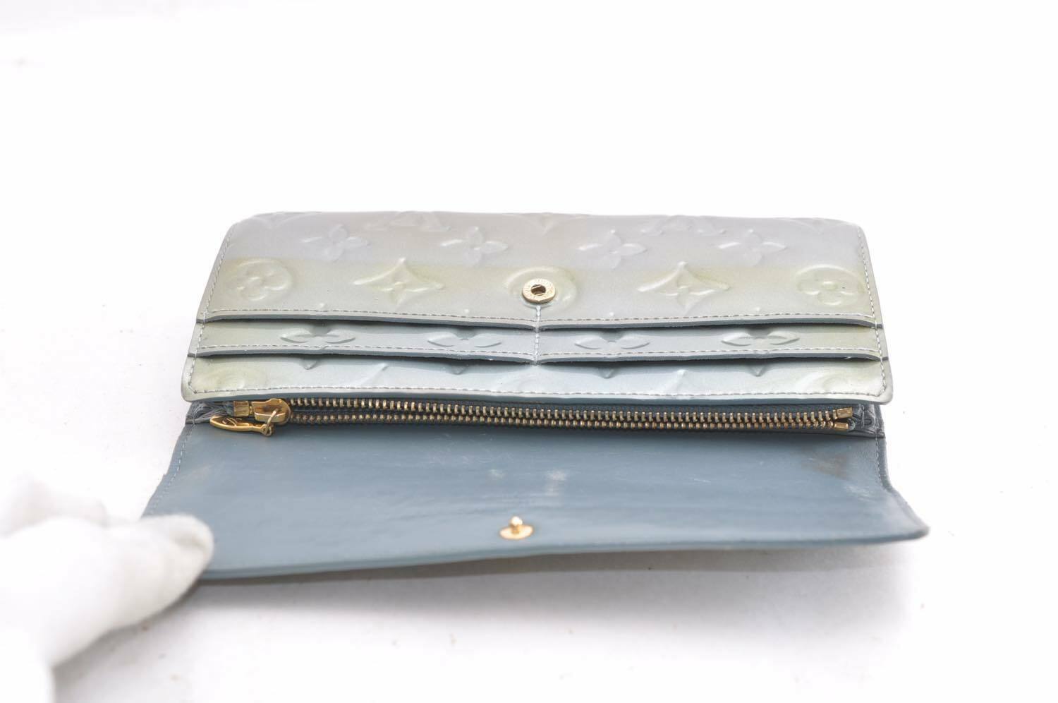 LOUIS VUITTON Vernis Portefeuille Sarah Wallet Givre M91564