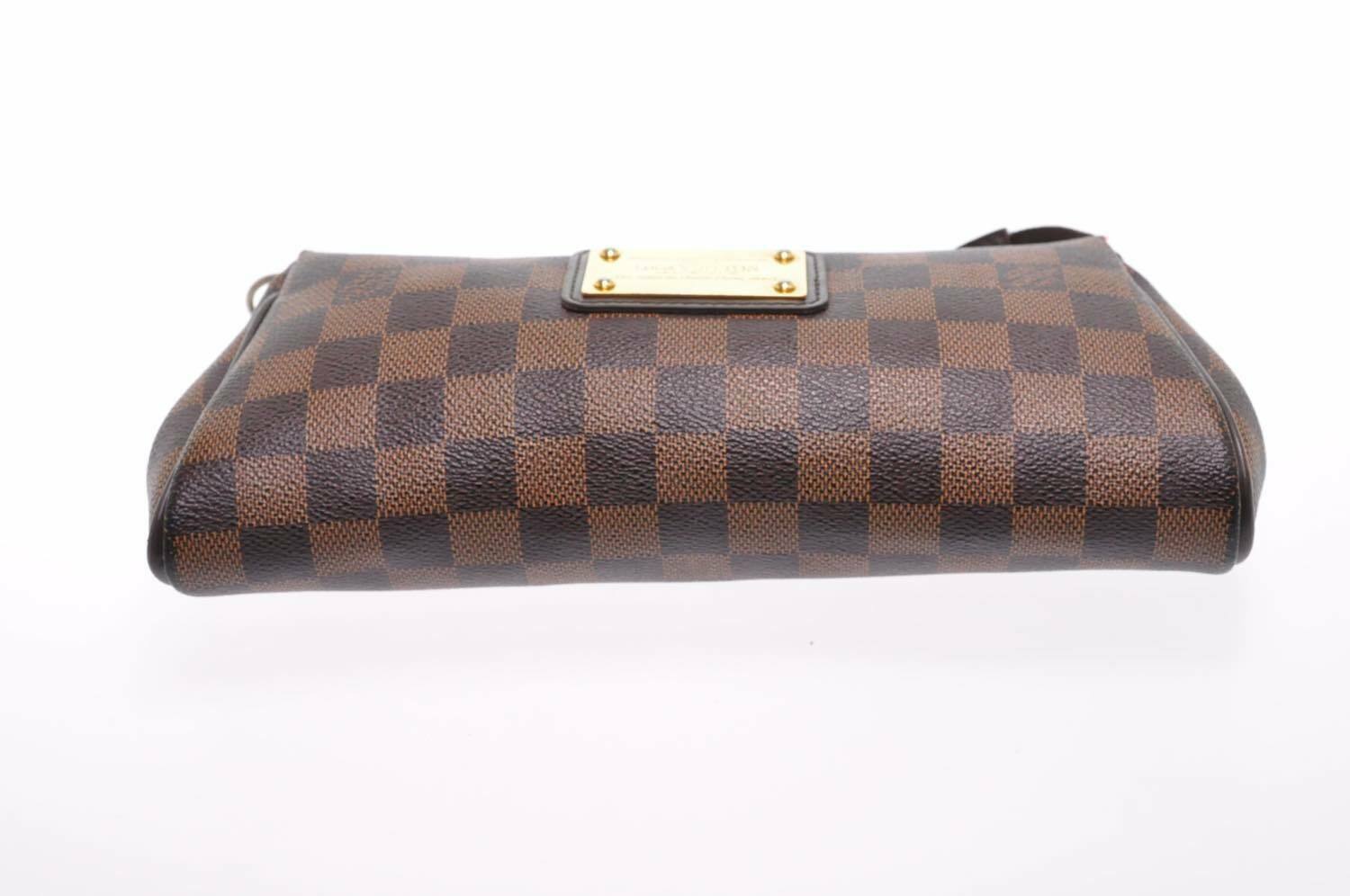 N55213 Brown Womens Eva Clutch Bag Handbags From