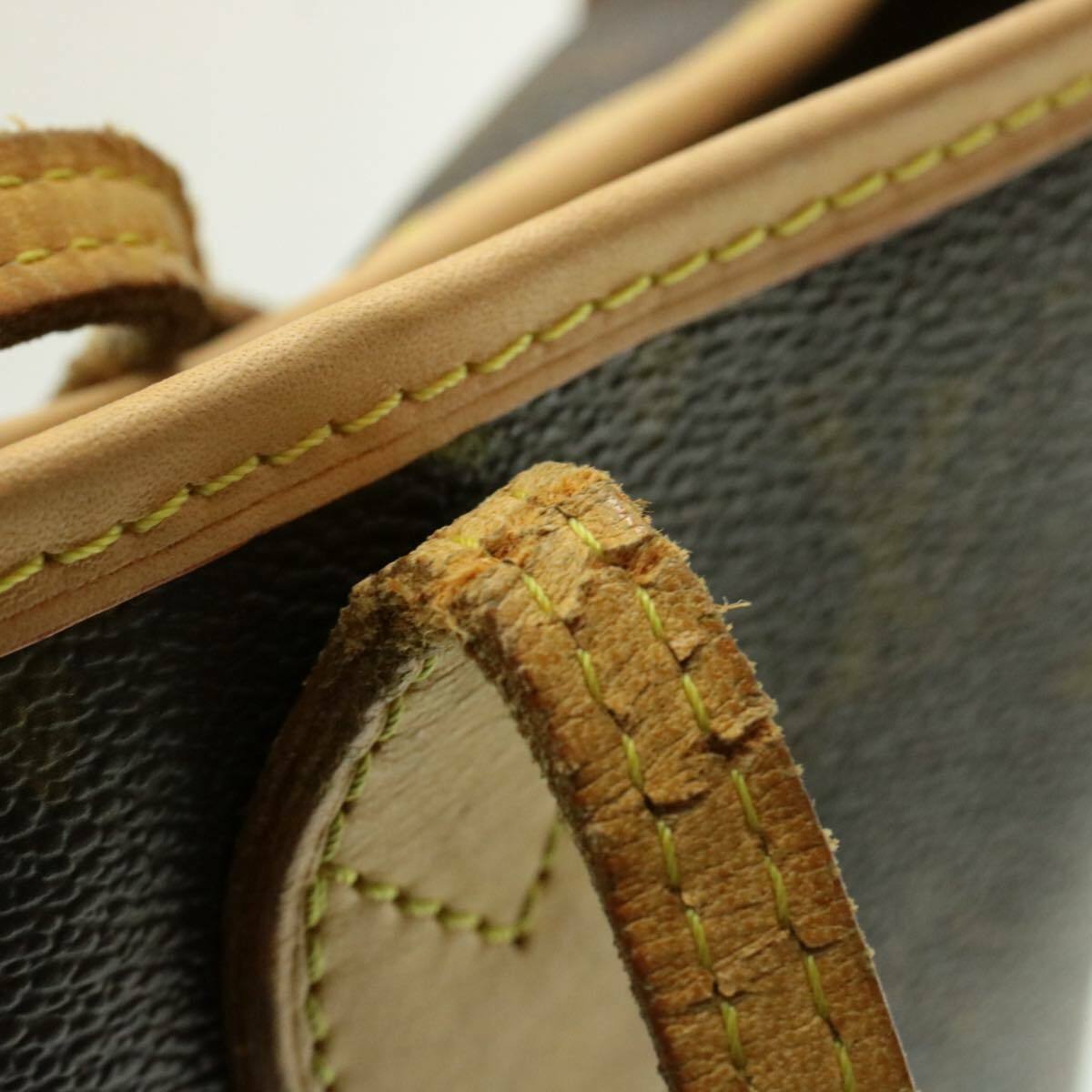 LOUIS VUITTON Monogram Neverfull MM Tote Bag M40156