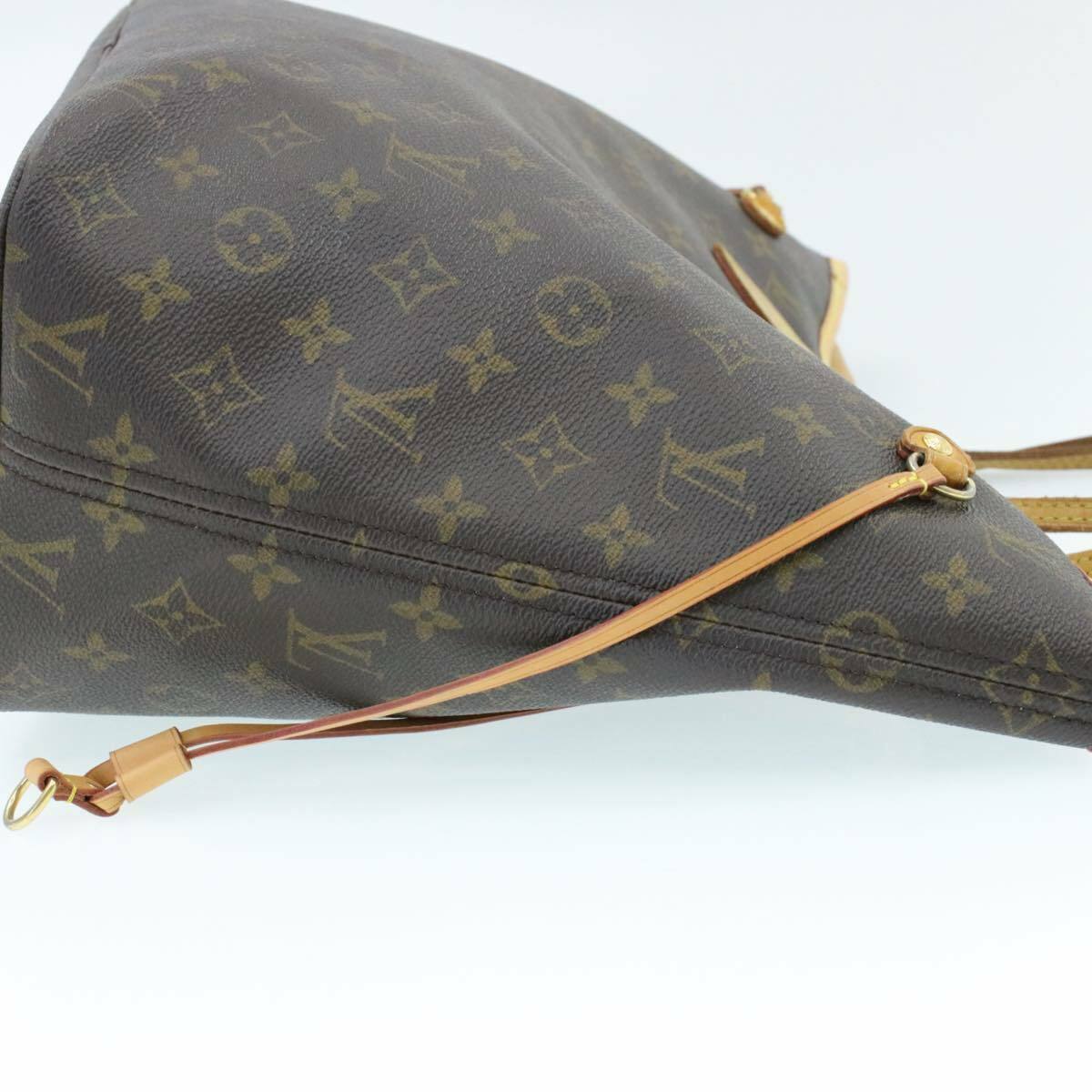 LOUIS VUITTON Monogram Neverfull MM Tote Bag M40156
