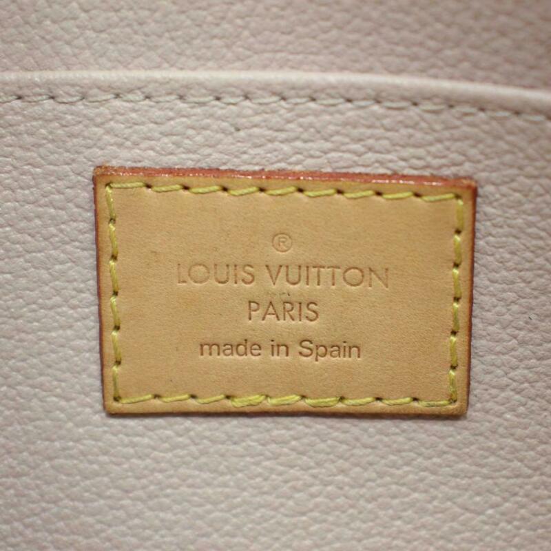Louis Vuitton Pochette 2013 Vernis Cosmetic Cosmetique Makeup Case Beige Patent