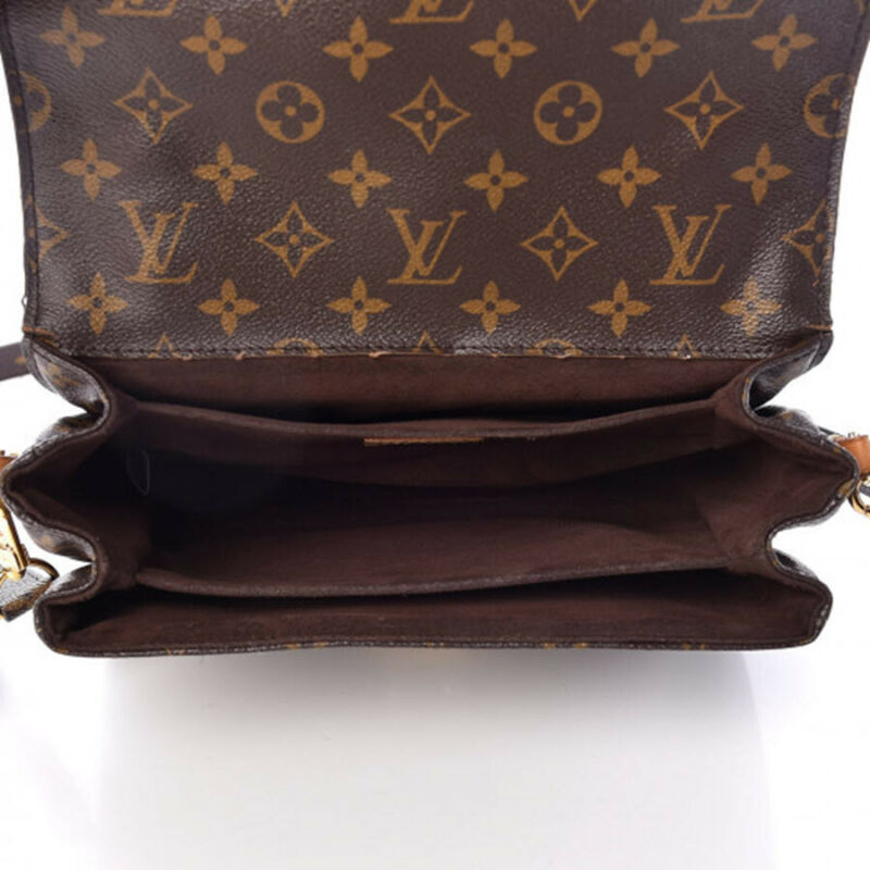 Louis Vuitton Pochette Metis Monogram Canvas Shoulder Bag