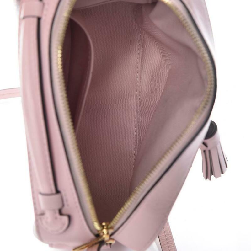 Saintonge leather crossbody bag Louis Vuitton Pink in Leather - 35180151