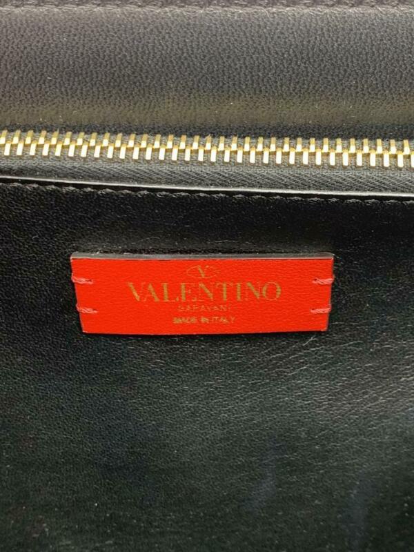 Valentino Medium Vee Ring Black Grained Leather Shoulder Bag