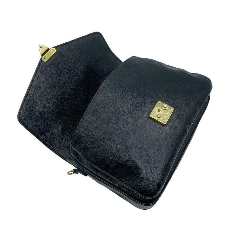 Louis Vuitton Black Shoulder Bag Pochette