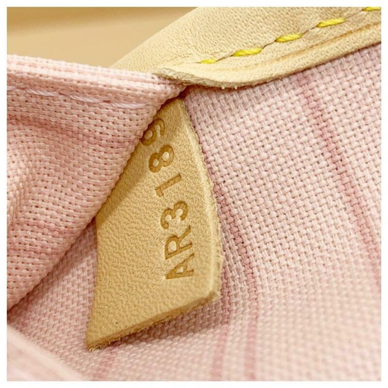 Louis Vuitton Neverfull Mm Rose Ballerine with Pouch 2019 White Damier Azur